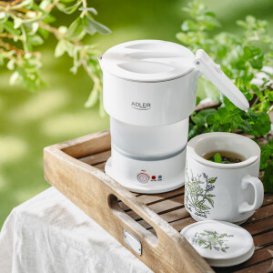 Adler AD 1377 Reise-Wasserkocher 0,6 l Silikon weiss